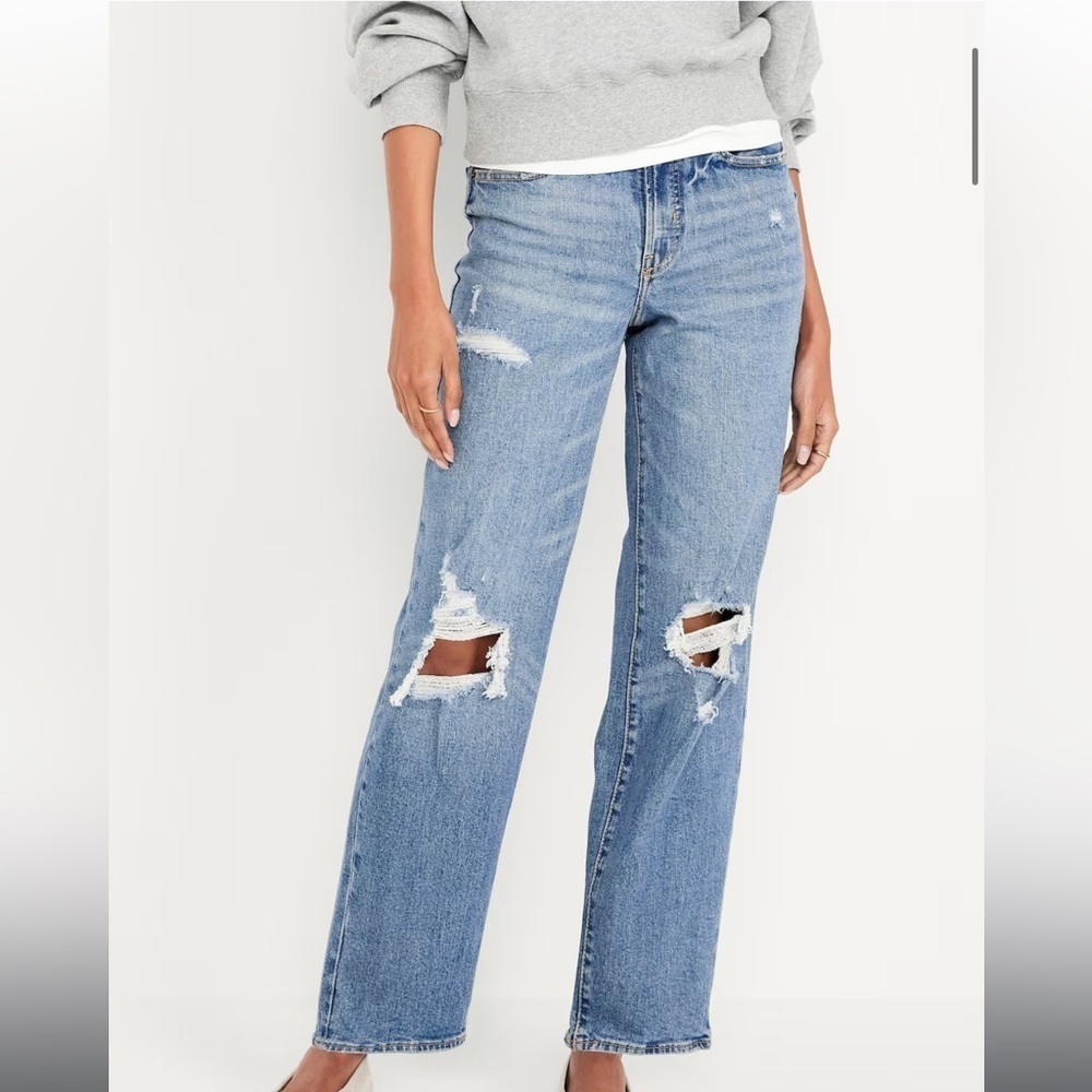 Levi’s size 25 ribcage straight jeans distressed in excellent like-new condition